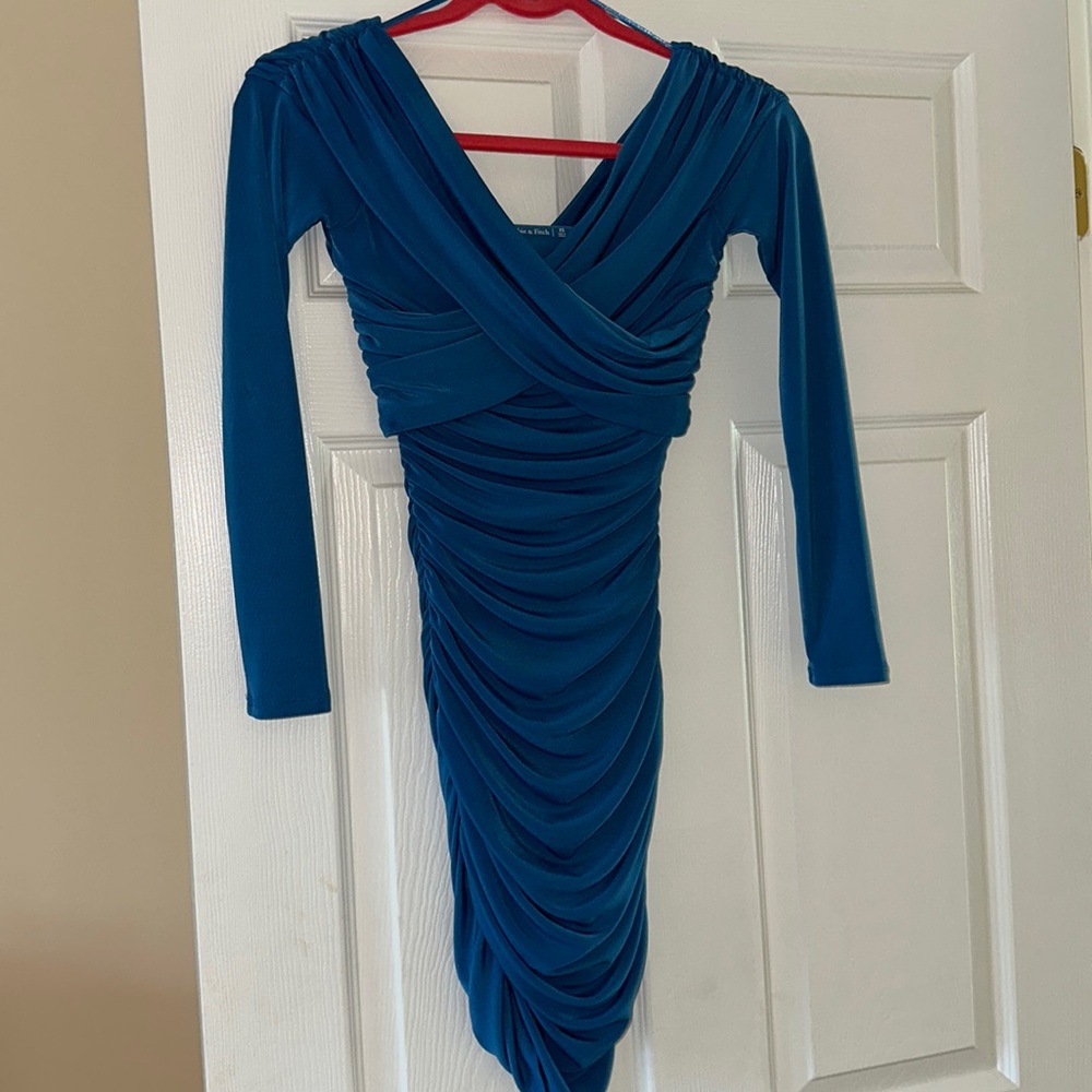 Abercrombie off shoulder long sleeve bodycon
